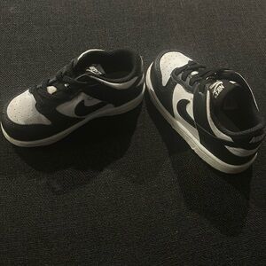 Nike panda dunks toddler size 8c gently used